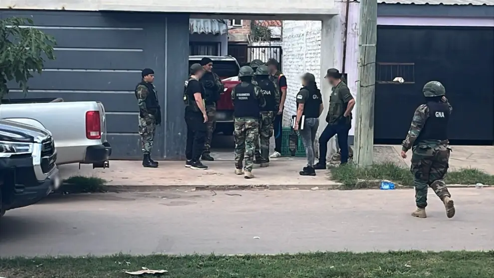 Detuvieron a una banda narcocriminal con 177 kg de cocaína.