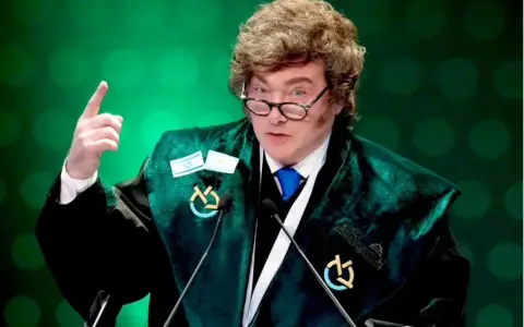 Milei recibió un Doctorado Honoris Causa en Israel
