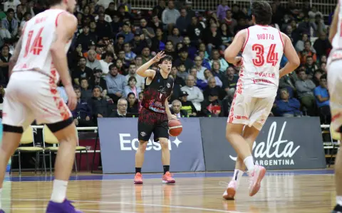 El base Bruno Abratte, figura del tercer juego en el Delmi. 