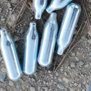 El “gas de la risa” enciende alarmas en Francia por su impacto en los jóvenes