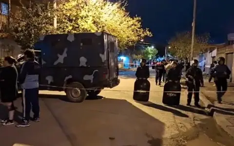 Una de las escenas del crimen perpetrado en el barrio Norte Grande.