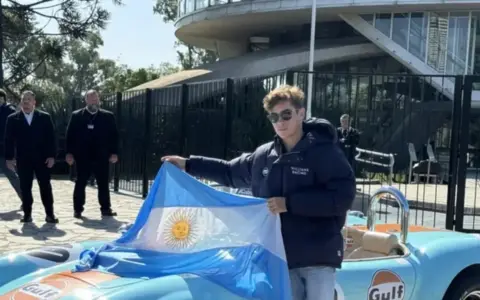 Colapinto ya se encuentra en el país