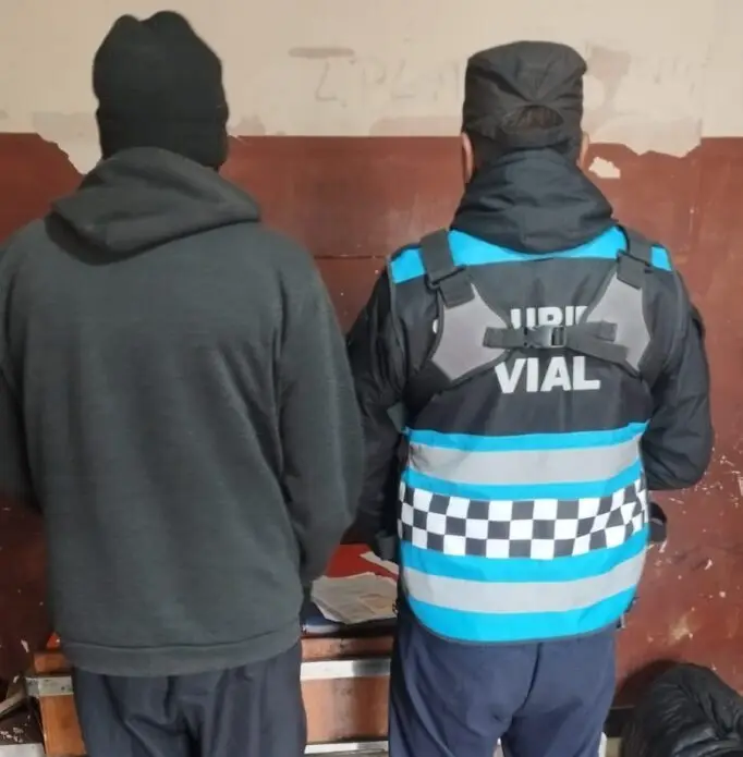 El hombre demorado por conducir un auto con pedido de secuestro en Salta.