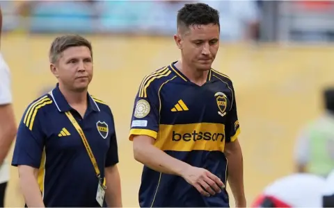 Ander Herrera se volvió a lesionar en Boca.