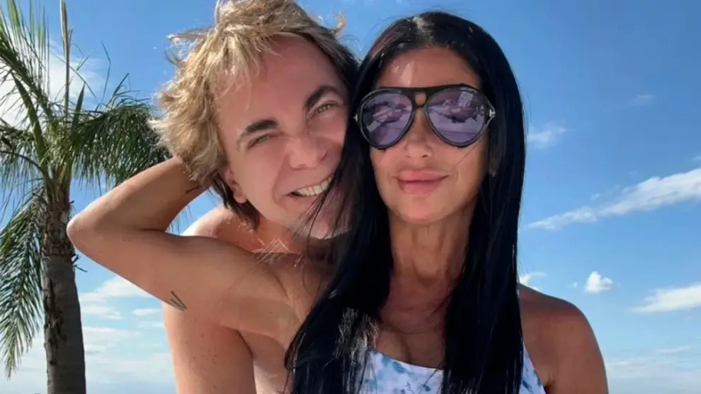Cristian Castro con su expareja, la argentina Mariela Sánchez.