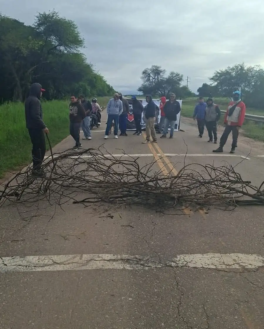 El corte en la ruta nacional 34
