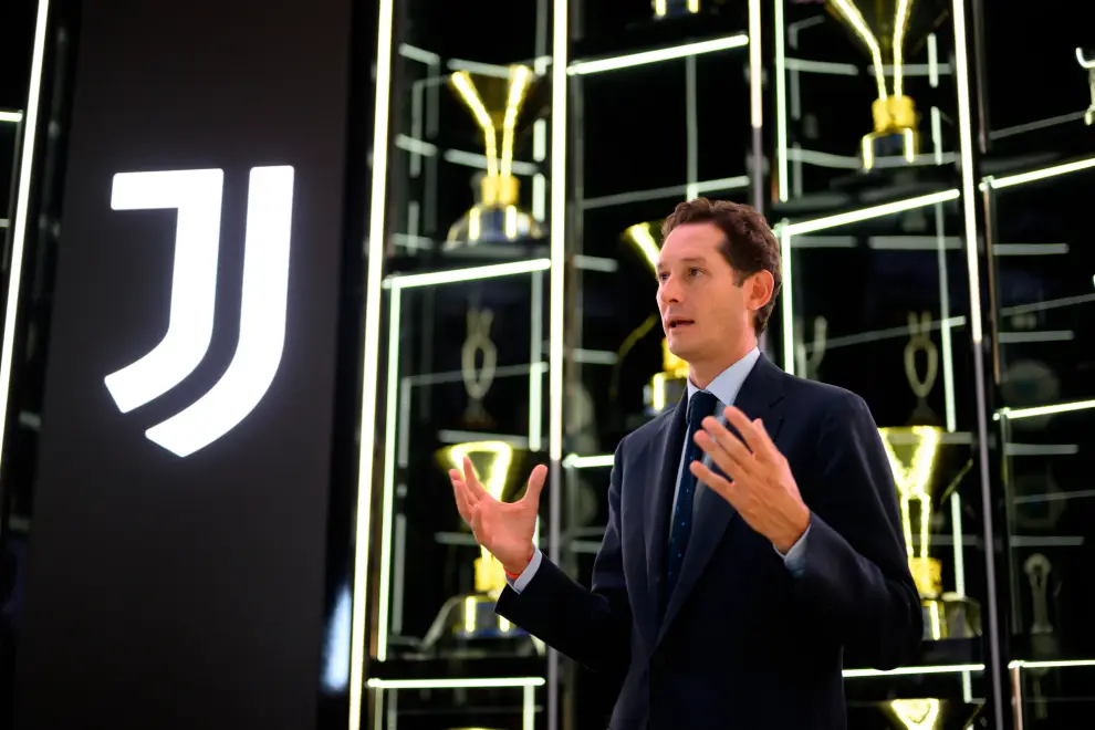 John Elkann, cabeza del grupo que controla Stellantis, una gama automotriz, diarios y la "Juve". Pero también financia proyectos en Salta.