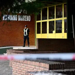 Qué encontraron en el allanamiento a casas de adolescentes salteños presuntamente involucrados con el tiroteo en la escuela de Santa Fe
