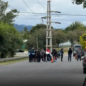Tragedia en avenida Papa Juan XXIII: murió un joven motociclista y abril cerró con 11 víctimas fatales