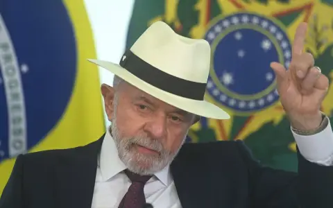 Lula Da Silvia