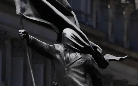 Banksy confirma la autoría de una misteriosa escultura en Londres