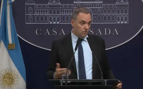 Volvieron las conferencias de prensa en la Casa Rosada, pero dejaron afuera a algunos periodistas 