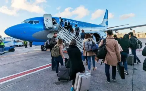 También afecta a Salta: Fuerte reclamo de la Cámara de Líneas Aéreas en Argentina al Gobierno por las demoras en los vuelos