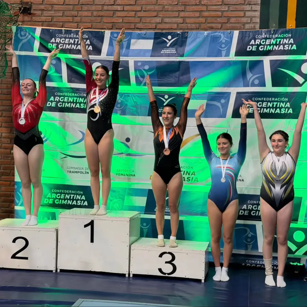 Carolina en el podio tras conseguir el bronce este año en abril