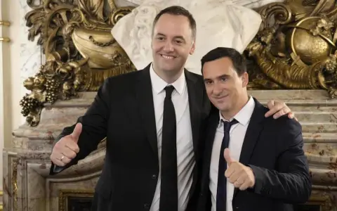 Manuel Adorni y Javier Lanari