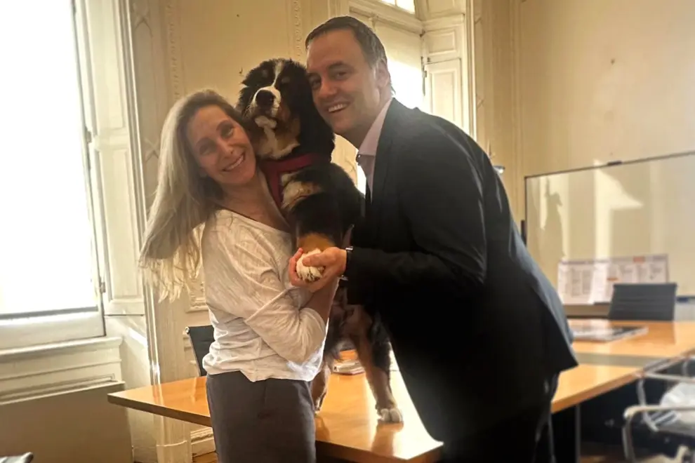 Manuel Adorni y Karina Milei