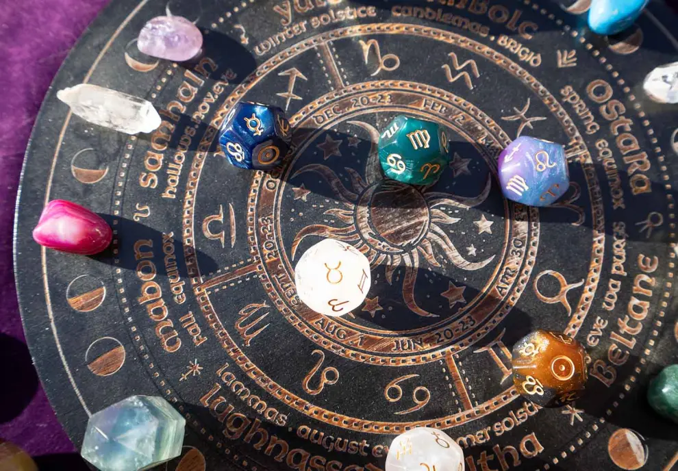 Astrología mayo relaciones dinero
