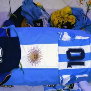 El escalofriante testimonio de un médico forense que describe cómo murió Diego Maradona: "Agonizó durante doce horas"