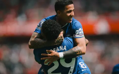 Enzo Fernández, otra vez clave para salvar las papas de un Chelsea en crisis.