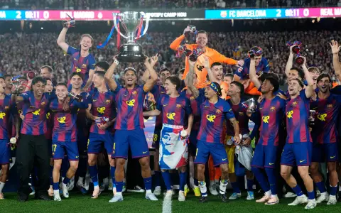 El Barcelona se consagró campeón en una jornada soñada, dando la vuelta ante su clásico rival, el desahuciado Real Madrid.