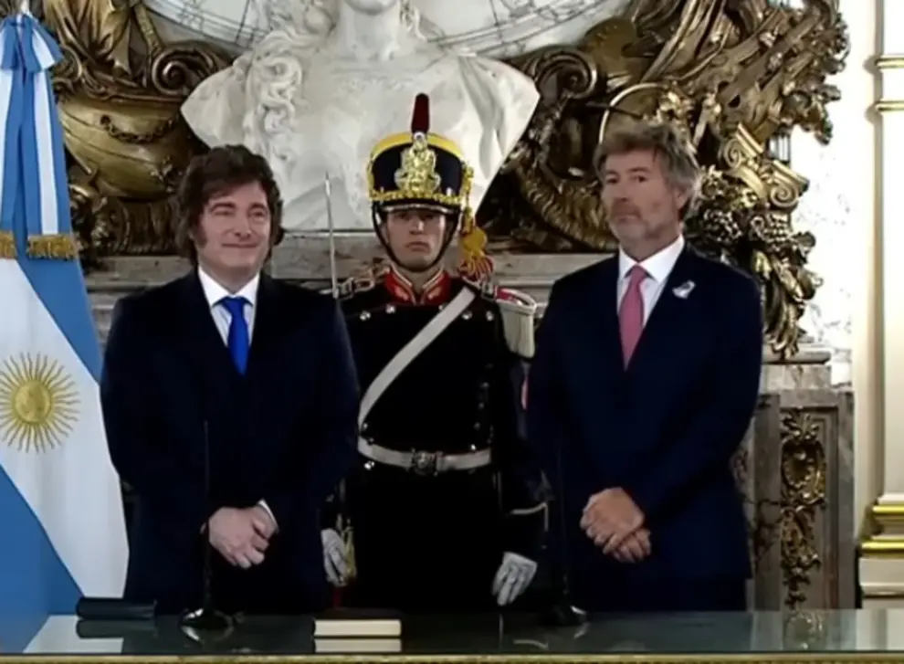 El ministro de Justicia de la Nación, Juan Bautista Mahiques, junto al Presidente Javier Milei.