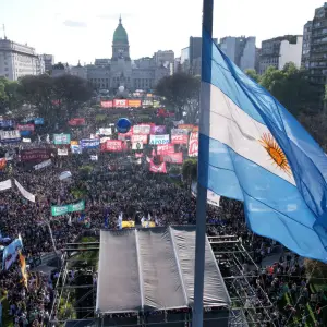 Todos los artistas presentes para defender las universidades 