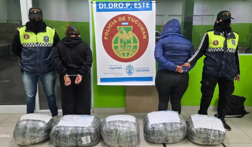 Las dos mujeres detenidas tras el hallazgo de las encomiendas con marihuana