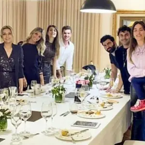 Qué tiene que ver la foto de la fiesta en Olivos con el caso Adorni