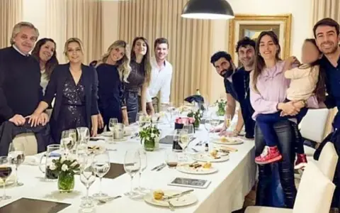 Alberto y Fabiola de fiesta en Olivos en plena pandemia