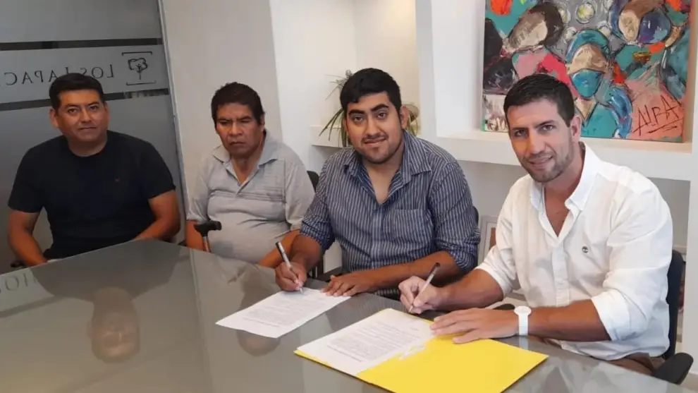 Firma de convenio entre el Sanatorio Los Lapachos y la CTA para los afiliados