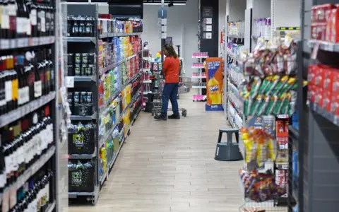 Compras de madrugada.