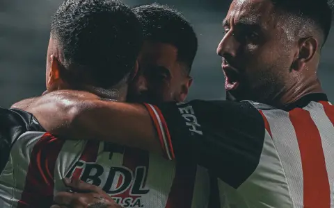 Barracas Central, obligado a ganar para aferrarse al milagro de una clasificación, en su primera experiencia internacional.