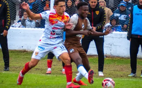 Juventud Antoniana, silbado por sus hinchas en su regreso al Honorato Pistoia, el día del debut de su nuevo DT.
