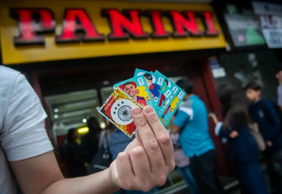 Un mendocino transfirió más de un millón de pesos para comprar figuritas y fue estafado.