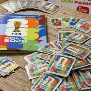 Quiso completar el álbum del Mundial y terminó estafado
