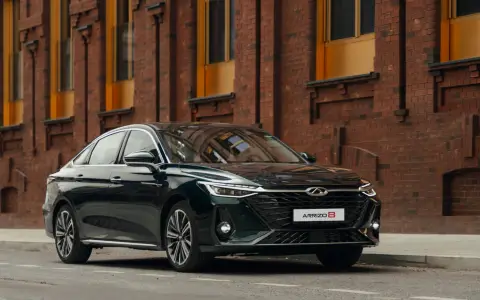 Chery Arrizo 8.