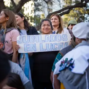 Cuánto le giró el Gobierno al PAMI como auxilio financiero para garantizar medicamentos y atención a jubilados