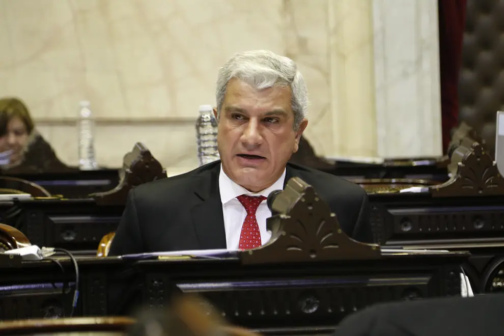 Andrés Zottos.