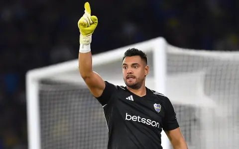 Sergio "Chiquito" Romero no quiere saber nada con el fútbol.