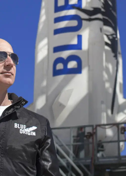 Jeff Bezos en su empresa Blue Origin