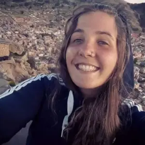 A Melín Sartori la mató la vacuna contra el covid y la Justicia lo reconoce: "apenas enterré a mi hija quise advertirlo pero no fui oída"