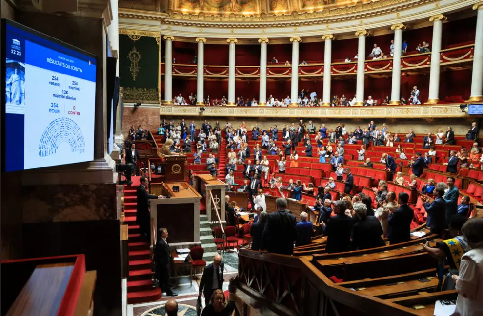 La Asamblea Nacional de Francia derogó el Código Negro