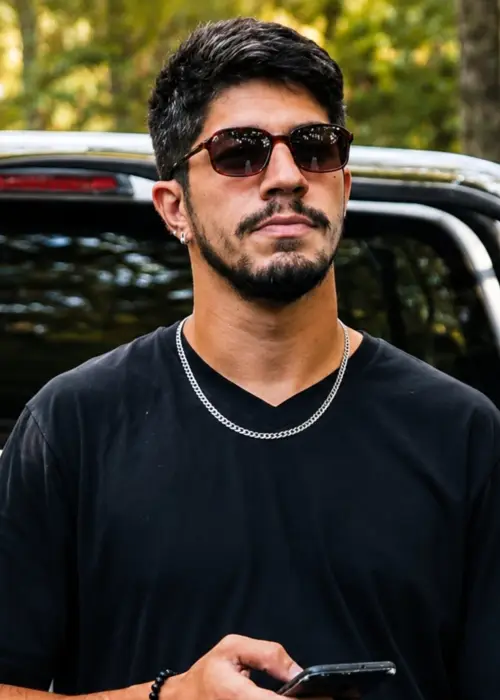 Claudio Barrelier tiene 33 años y es amigo de la madre de la menor