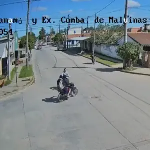 Violento choque entre motos en Rosario de la Frontera dejó tres jóvenes heridos