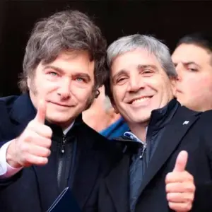 Contradicción entre Milei y Caputo por la pobreza: difieren en dos millones de personas