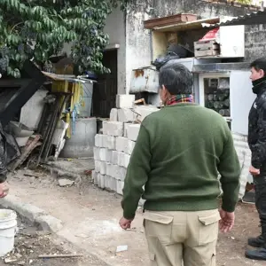 Denunciaron a un hombre que acumulaba residuos y generaba un foco infeccioso en barrio 17 de Octubre