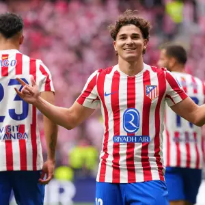 Atlético de Madrid explotó contra el Barcelona por Julián Álvarez: burlas virales, acusaciones y una guerra sin filtro