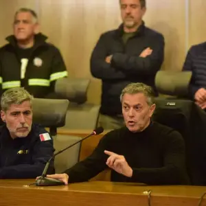 El crimen de Agostina: En una bochornosa conferencia, el fiscal Garzón se defendió y dijo que "No tenemos que hacer autocrítica"