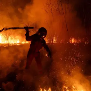 Bomberos Voluntarios de Salta en emergencia ante la inminente época de incendios forestales: "Vendemos locro, empanadas, pero nada alcanza"