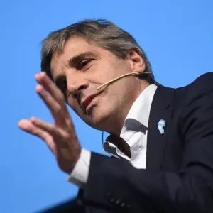 Nuevo blanqueo de capitales: Luis Caputo prepara una segunda Ley de Inocencia fiscal